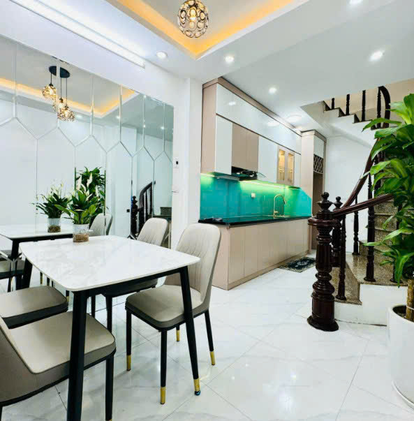 BÁN GẤP NHÀ HUỲNH TẤN PHÁT - 3 TẦNG - 49,5M2 - TẶNG FULL NỘI THẤT - 4TỶ5