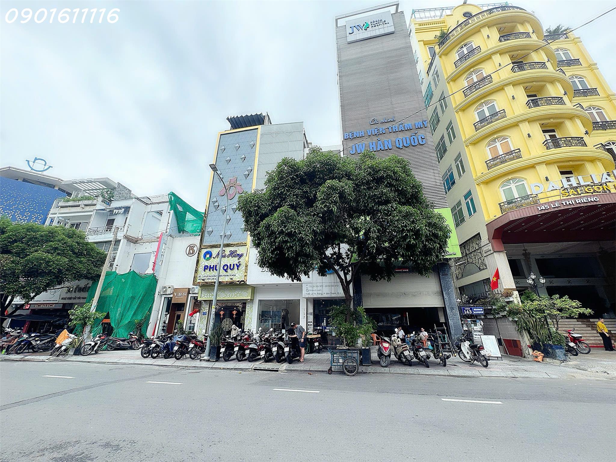 BÁN SIÊU PHẨM MẶT TIỀN 20M Đ. LÊ THỊ RIÊNG, QUẬN 1 - SẴN DÒNG TIỀN CHO THUÊ - GIANG GIANG: 0901611116