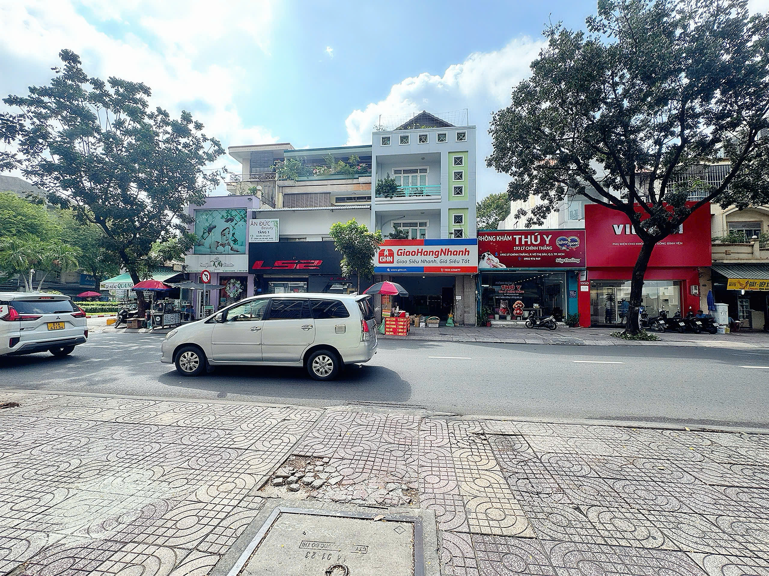 DUY NHẤT NHÀ BÁN - MẶT TIỀN KD Đ.LÝ CHÍNH THẮNG, QUẬN 3 - NHÀ 2 MẶT TIỀN ĐẸP - 110M2 - DÒNG TIỀN 60TR/TH