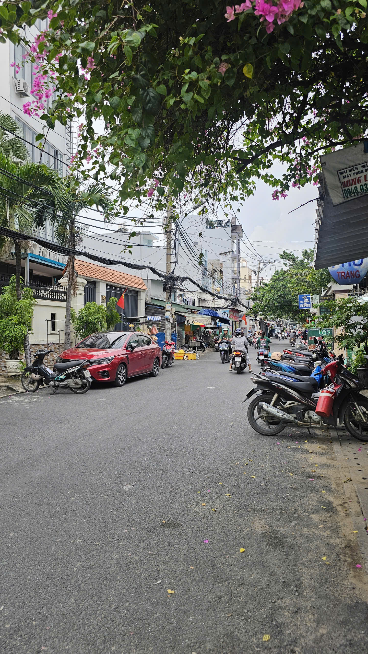 SÁT MẶT TIỀN HIM LAM VIP Q7 NGANG 4 X10 2 TẤM CÓ 5 TỲ NHÀ MỚI XÂY