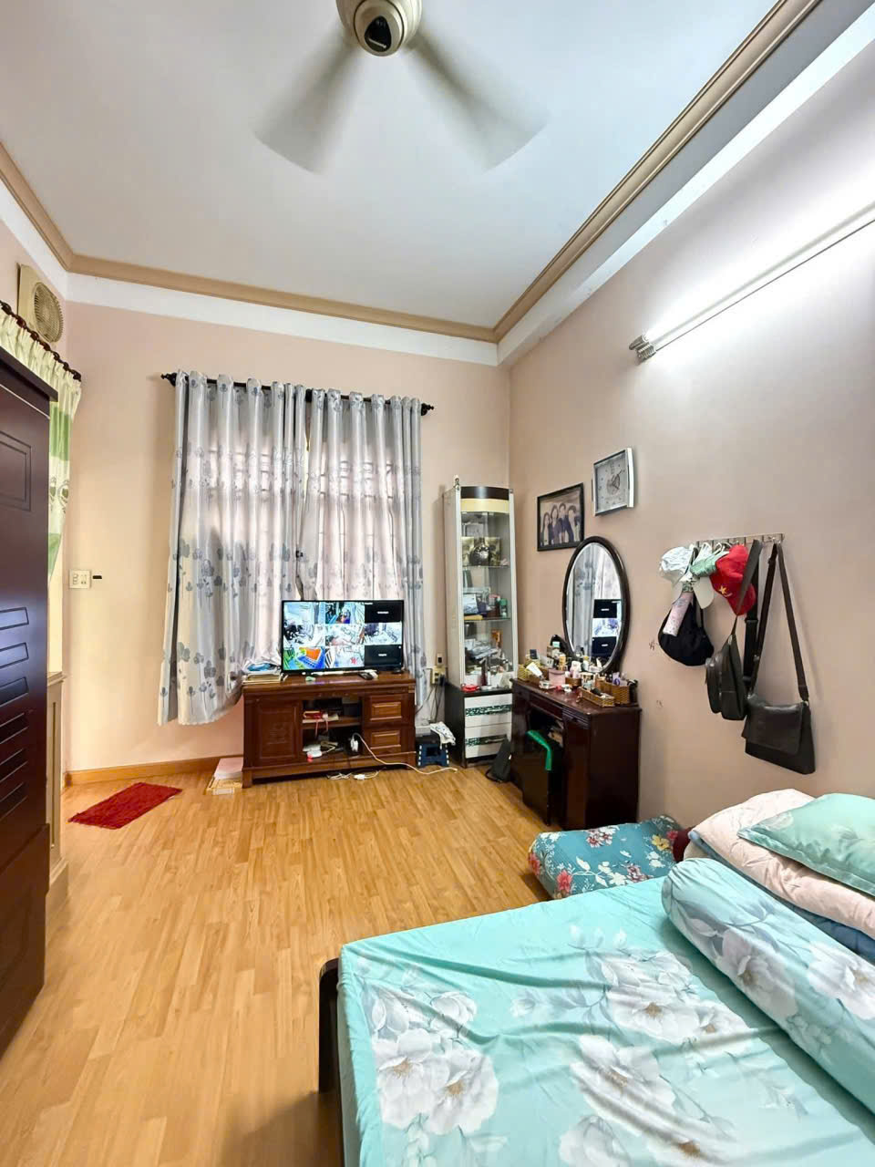 Mặt tiền Lam Sơn - phường Phước Hoà - Tp. Nha Trang Dt hiện tại 135m 2 Giá bán 11,5tỷ( thương lượng)