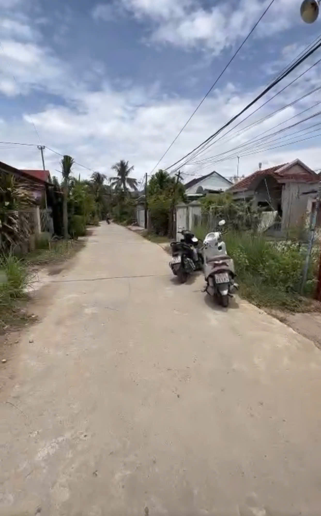 Cần bán lô đẹp Diên Sơn, cách đường chính 20m Nhà Vuông Vắn 222m2, cạnh uỷ ban, trạm y tế, trường học -Diện tích: 222m2