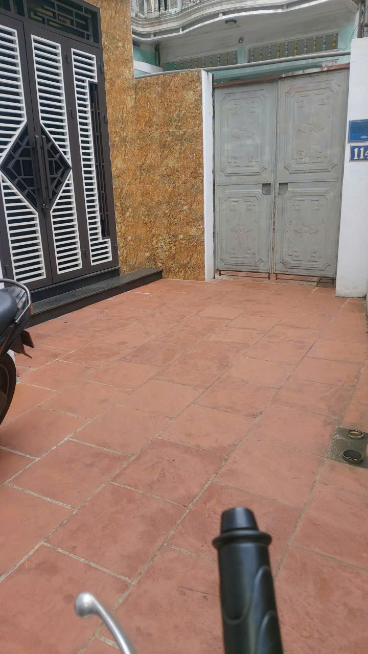 BÁN NHÀ 4T MỚI XÂY CẠNH CHỢ KIẾN HƯNG - 5.6 TỶ