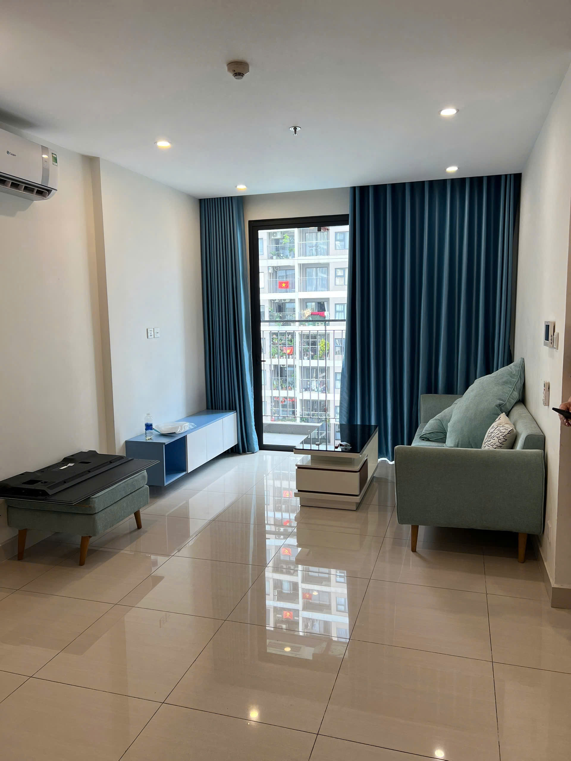 Cho thuê căn hộ Vinhomes Ocean Park 1 – Tòa S2- 15.15A12