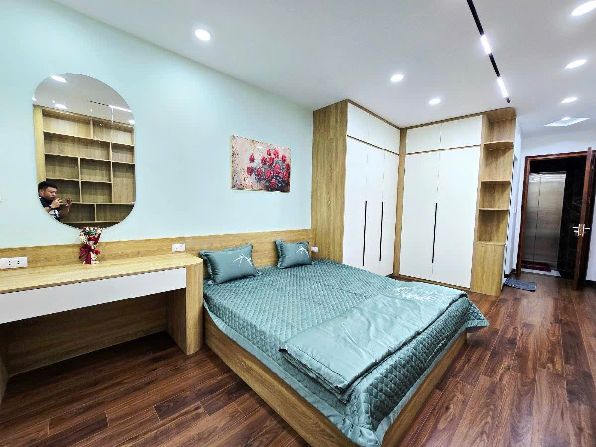 NHANH!1 NHÀ RA PHỐ HỒ TÙNG MẬU,CẠNH GA TÀU,DT=42Mx5T,MT=4.2m. 8.5ty