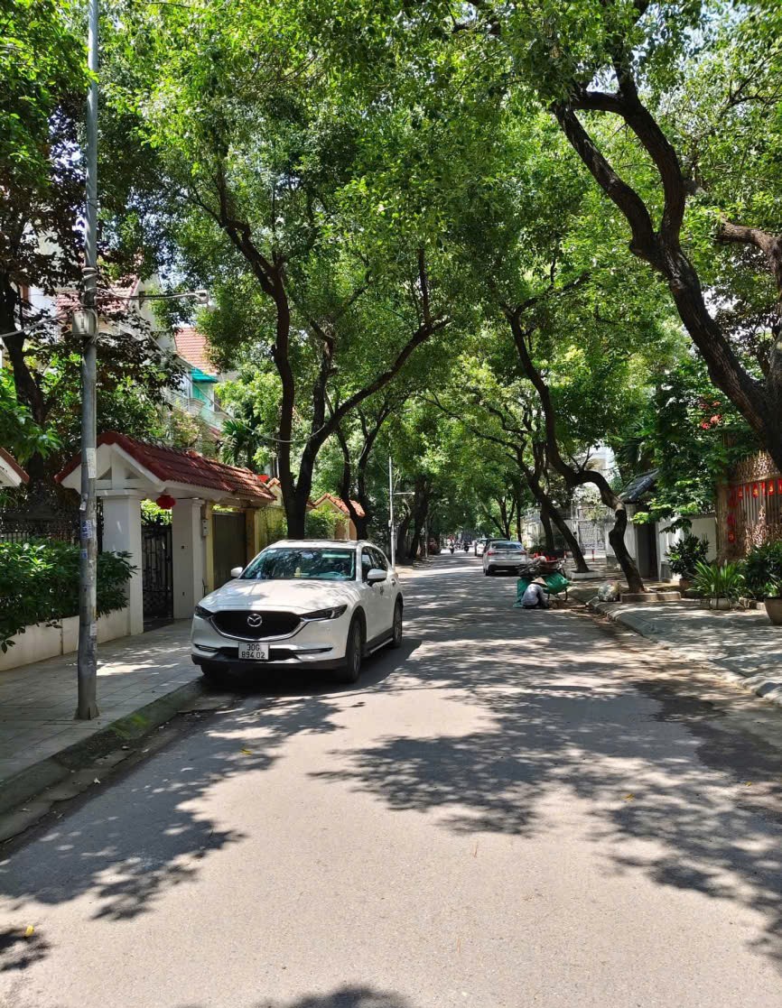 Tình hình lụt lội tại Văn Quán kéo dài chủ nhà thiện chí giảm hẳn 10 tỷ cần bán gấp
