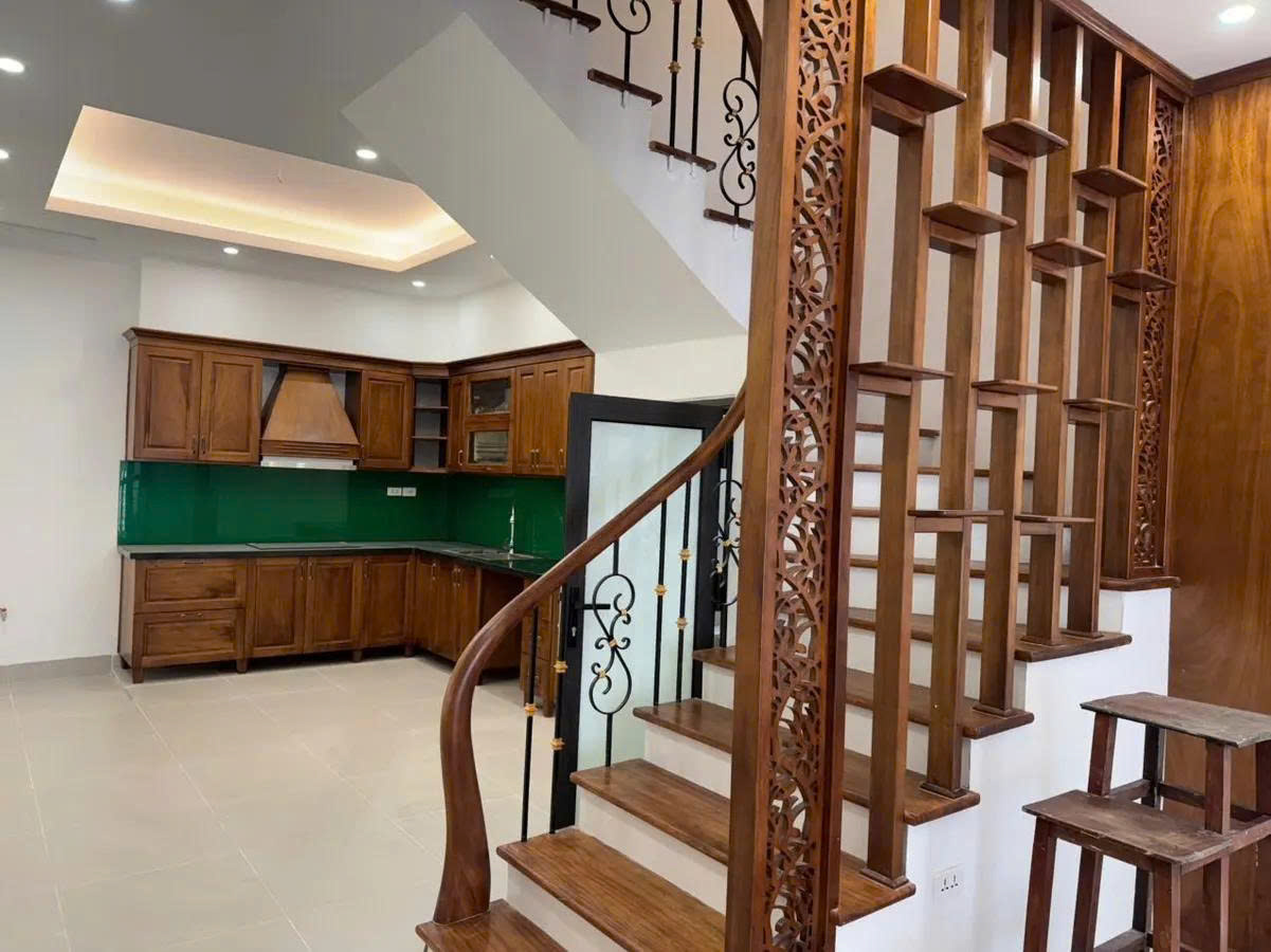 Bán Nhà Phú Lương - Hà Đông 30m x 5 tầng, MT 4m, giá 5.1x tỷ - Gần trường Đại Học, 10m ra ô tô tránh