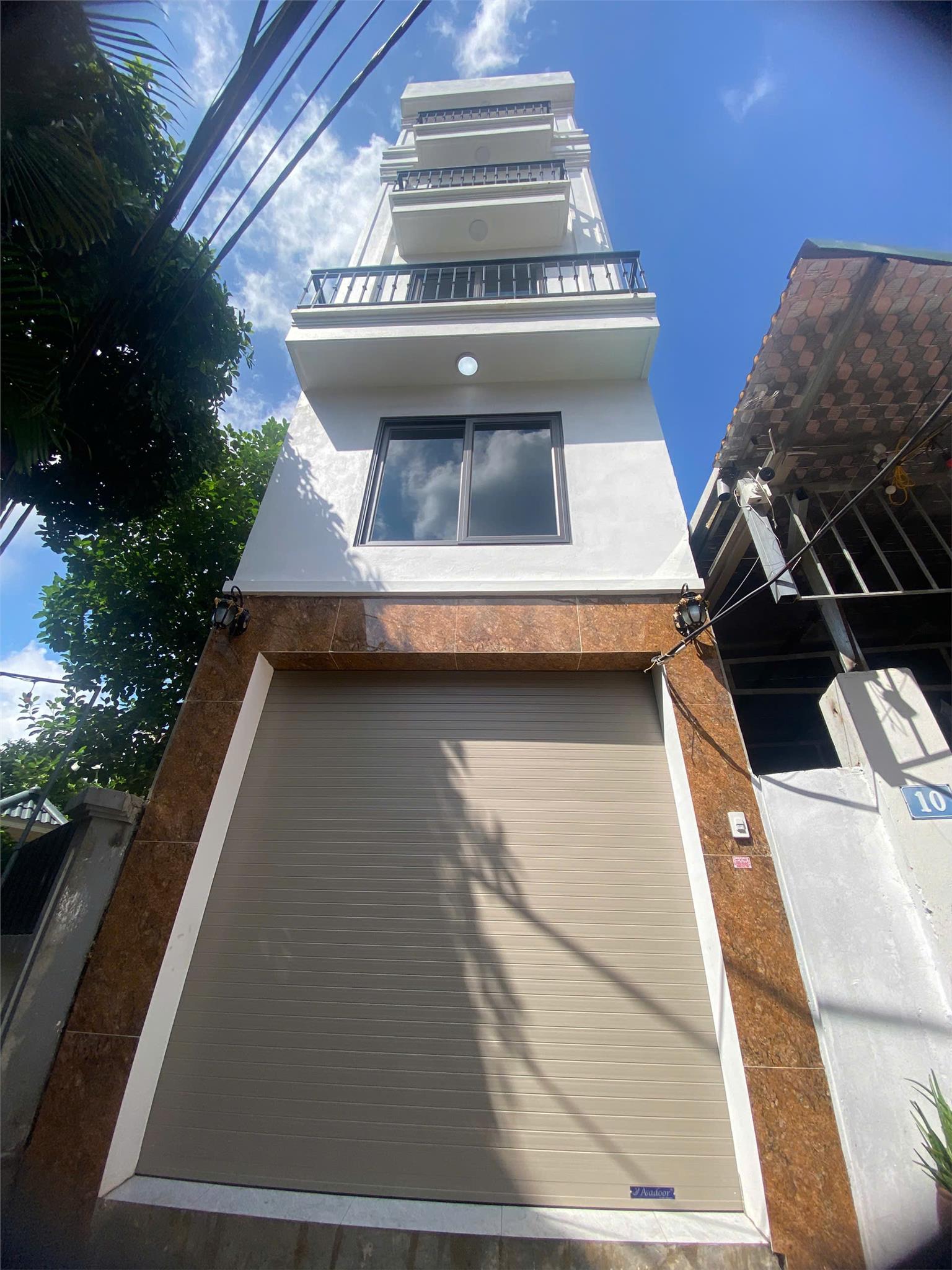 Hàng siêu hot nhất La Phù, Hoài Đứ6 tầng thang máy oto 7 chỗ vào nhà