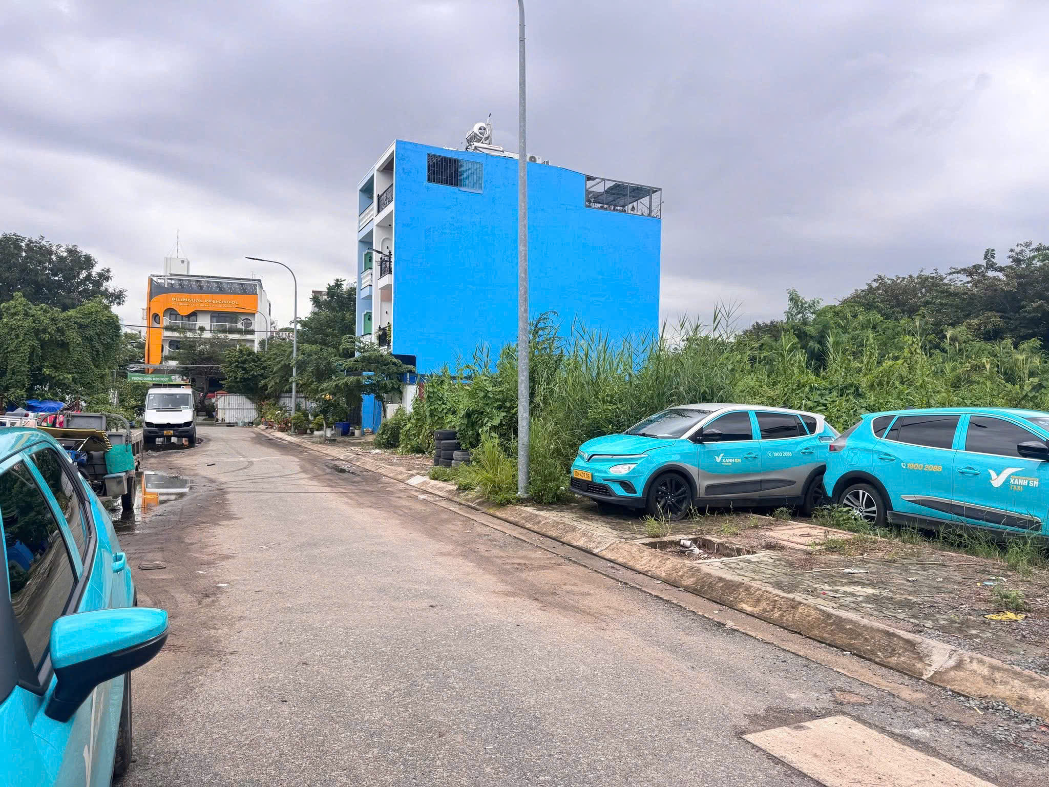 ĐẶNG THÙY TRÂM -BÌNH THẠNH - KHU PHÂN LÔ - SÁT MT -HẺM 12M CÓ VỈA HÈ - KHU VỰC XÂY MỚI 5 TẦNG - SÁT MT - 80M (4x20)