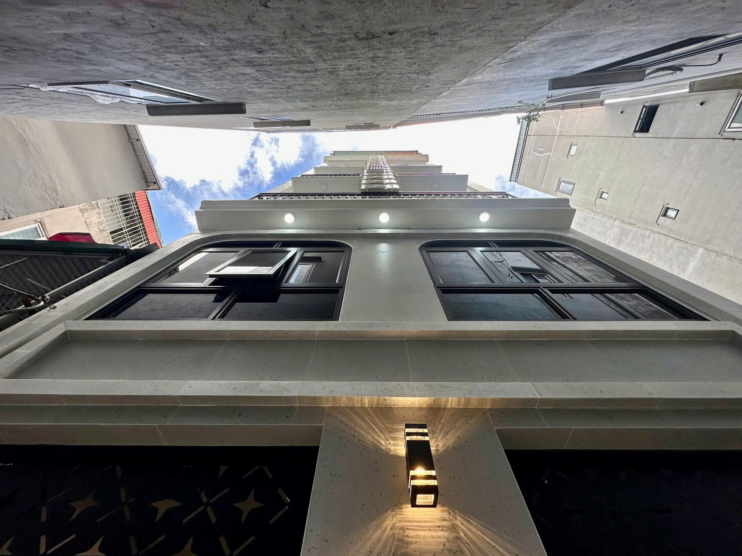 (Tin thật 100%) Bán chung cư mini 68m2 x 21P tại ngõ 75 Đức Diễn - Dòng tiền 1,15 tỷ ~ 7,3%/năm