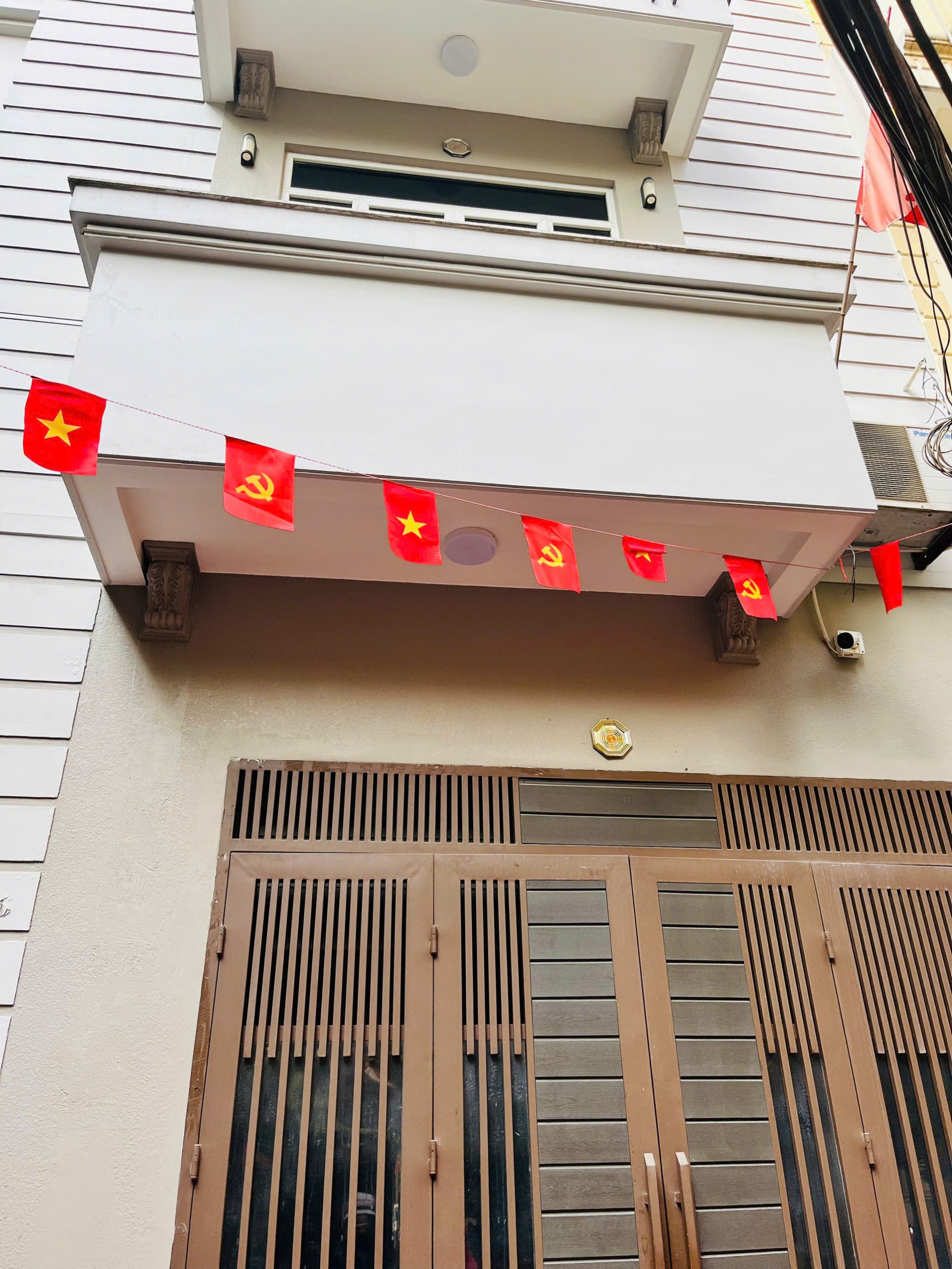 SIÊU PHẨM NHÀ MỚI VŨ TÔNG PHAN - LÔ GÓC - GARA Ô TÔ - THANG MÁY - Ở ĐẲNG CẤP, KINH DOANH ĐỈNH