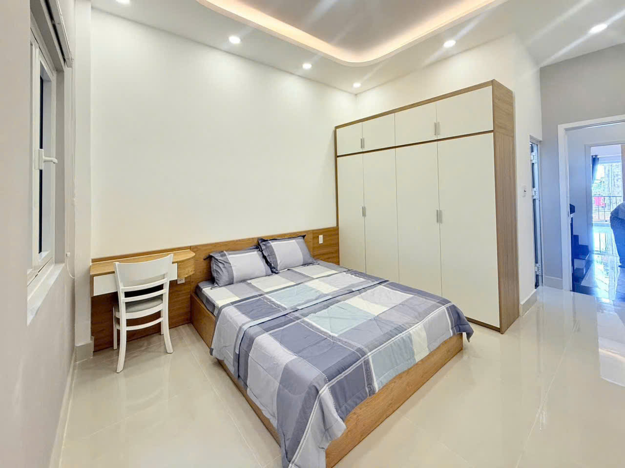 Nhà 2 tầng, 90m2 ngang khủng 6,5m. Hẻm xe tải tránh 7m. Gần ĐH Hutech P25, BT