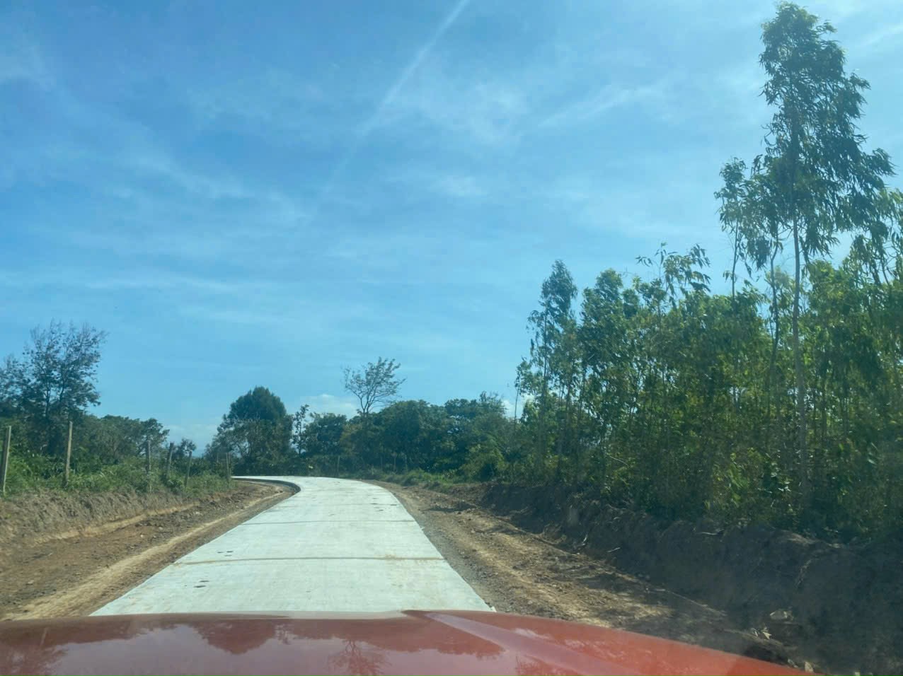 Krông Bông-Đắk Lắk dt hơn 500m2 mặt tiền bê tông chỉ 89tr/lô