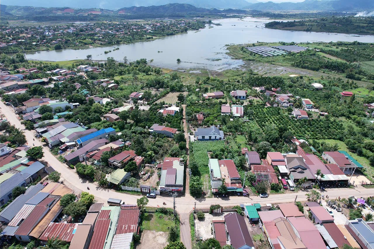 Cơ hội vàng sở hữu lô đất siêu đẹp tại Ea Hu- Cư kuin kdc sầm uất đủ tiện ích sát tỉnh lộ 290m2 full thổ chỉ 7xxtr