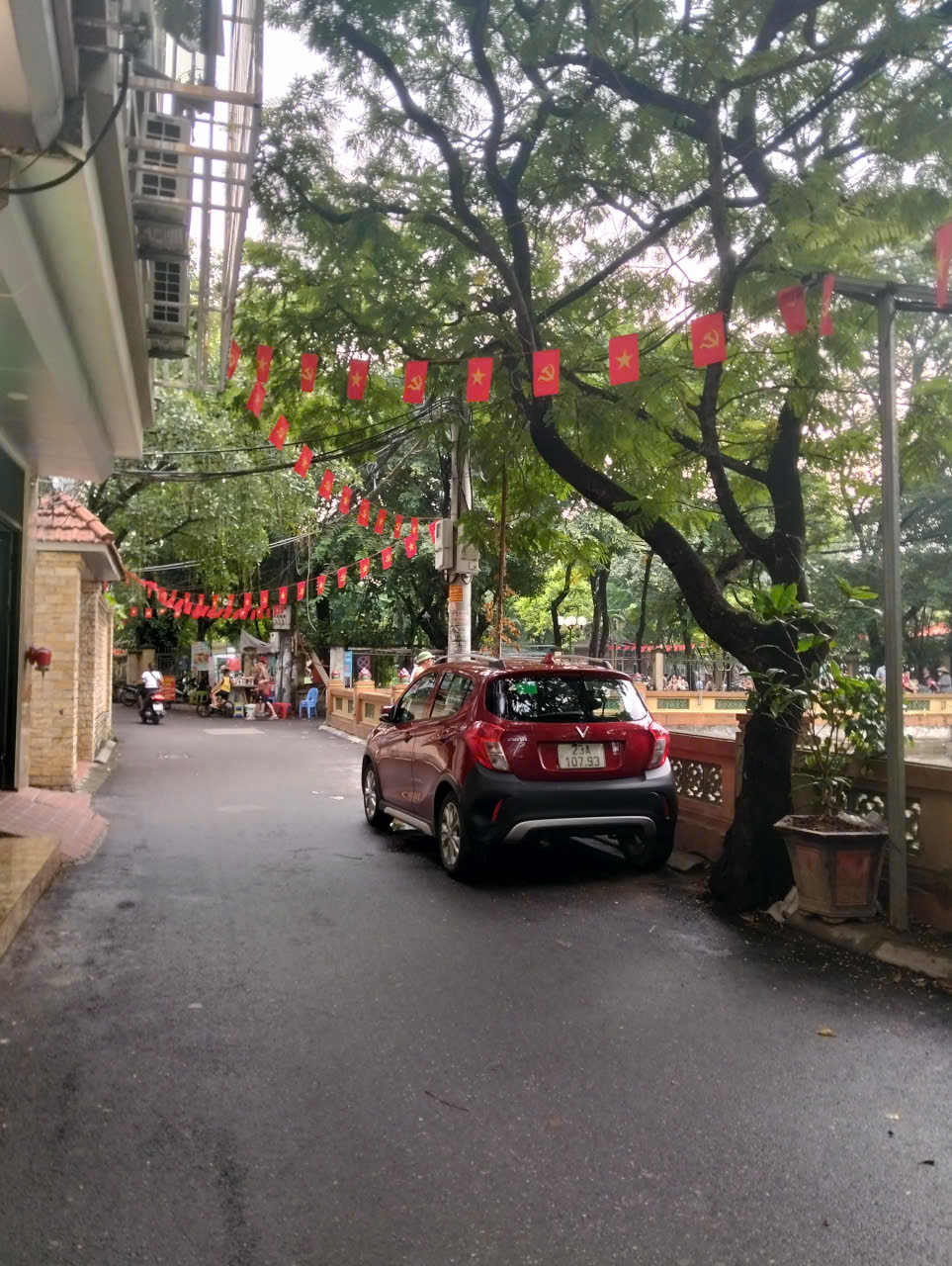 Bán Nhà Phố Nguyễn Ngọc Vũ 60m² x 7 Tầng, Thang Máy,Ô tô Tránh D/T 80 Tr/Th Giá 26.5 Tỷ