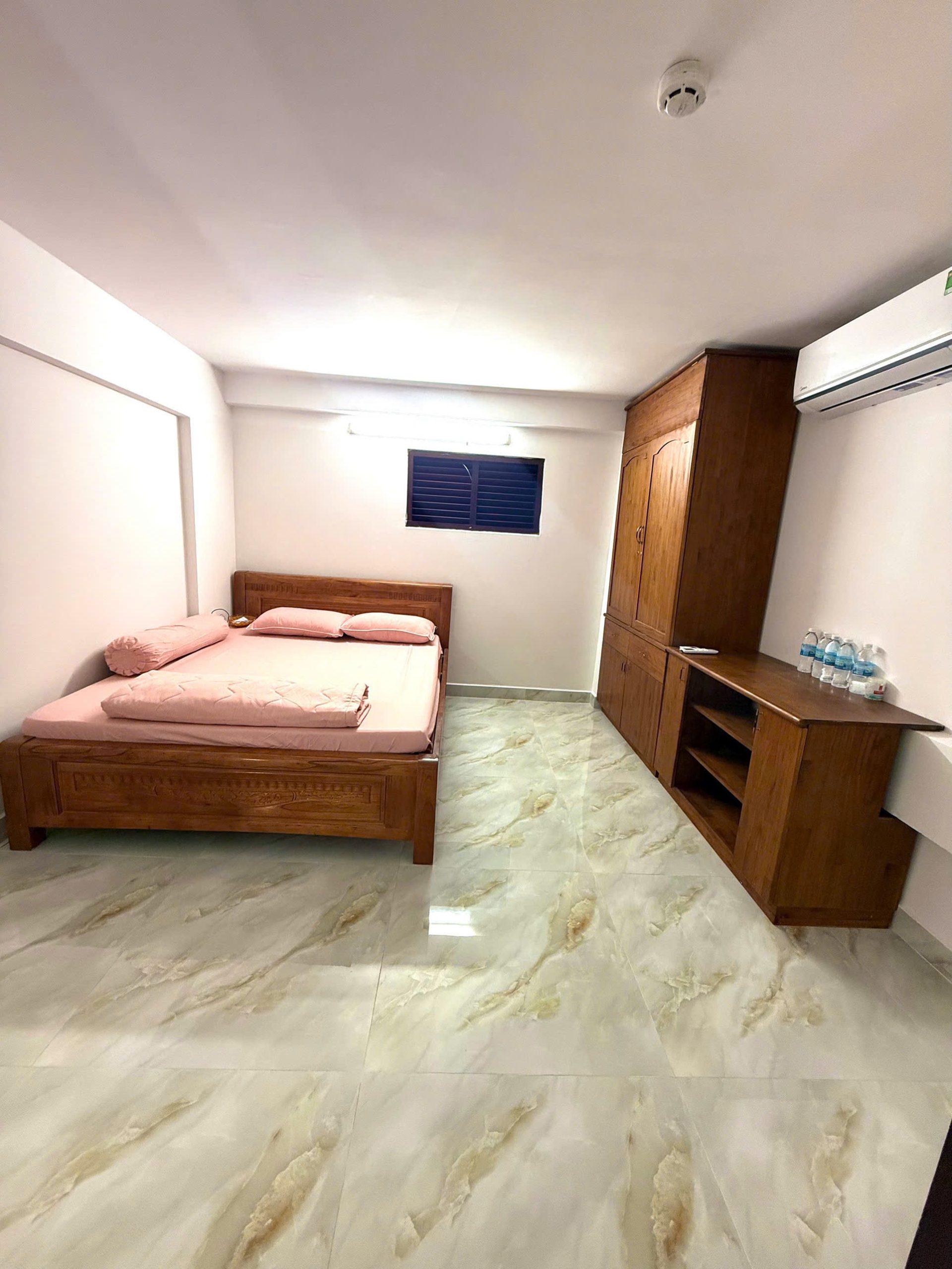 Shophoue CT4 Vĩnh Điềm Trung mặt tiền đường 19/5 đối diện chi cục thuế Diện tích: 88,2m2 Giá bán: 3tỷ 999 (bớt Lộc).