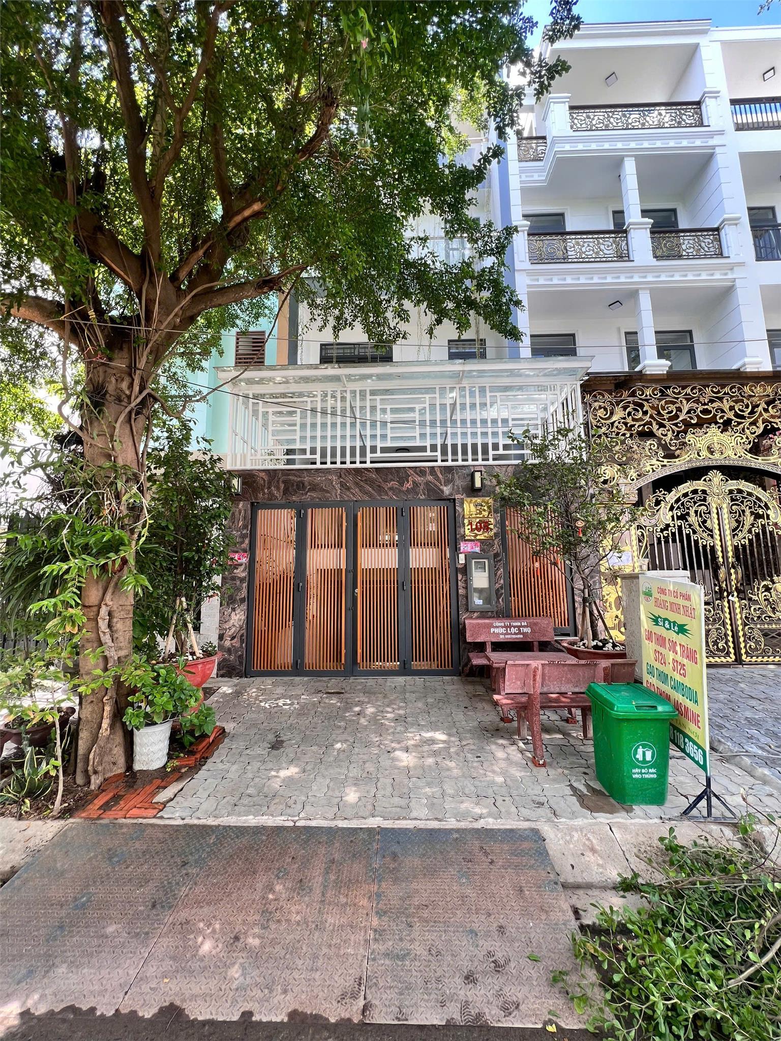 Bán nhà riêng dự án ĐẠI PHÚC GREEN VILLAGE -nhà mới đẹp, nội thất cao cấp, mặt tiền đường lớn nhất dự án
