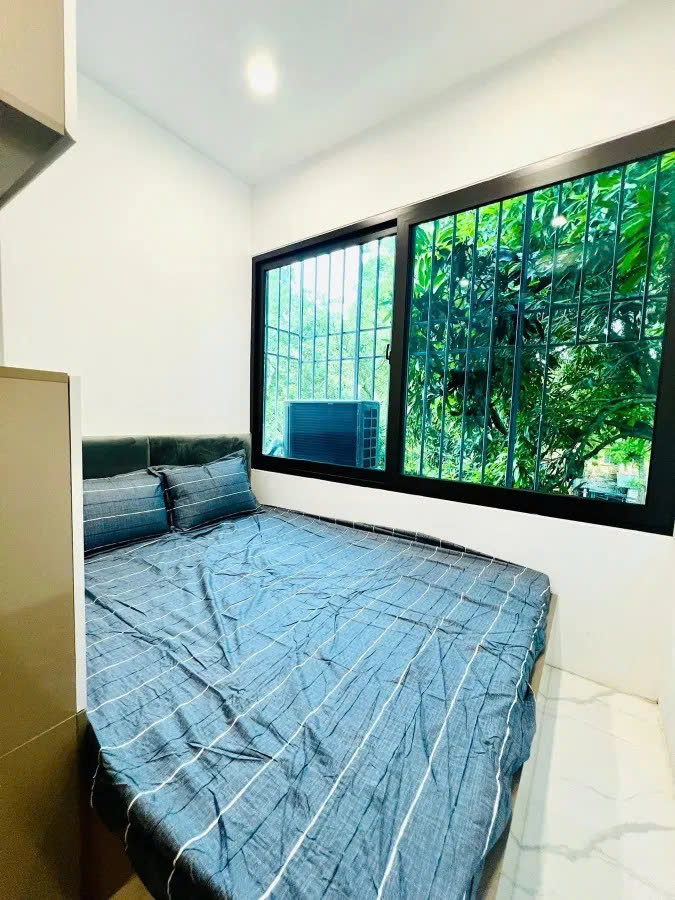Bán nhà phố Hoàng Văn Thái 40m², MT 6.47m, ô tô tránh vỉa hè, kinh doanh nhỏ, giá 16.2 tỷ