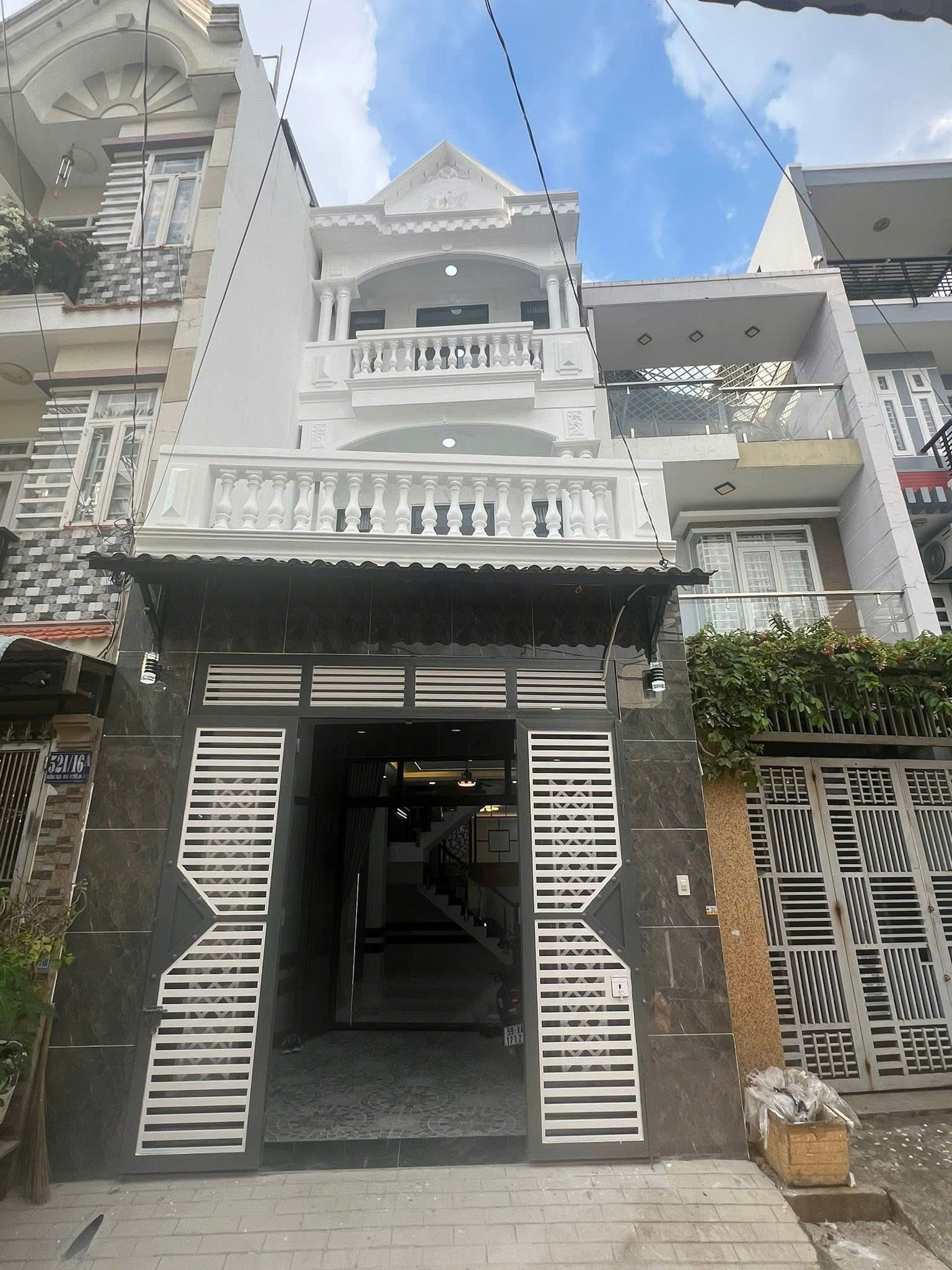 NHÀ 3 TẦNG (4x22) HẺM XE HƠI 5M CÁCH MT LÊ THỊ RIÊNG, THỚI AN, Q.12