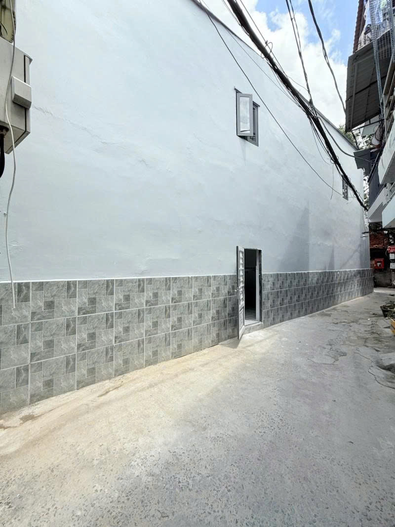 Bán nhà HXH sát mặt tiền Âu Cơ, Tân Phú, 3.6x17, 4PN, cực đẹp, chỉ nhỉnh 4 tỷ