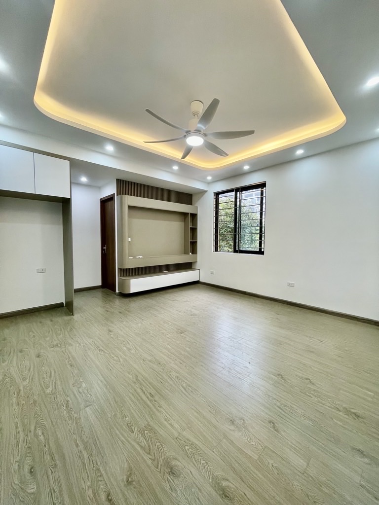 CHUNG CƯ CẦU GIẤY DT 75M 3 NGỦ 2 WC NHÀ ĐẸP GIÁ 6,15 TỶ