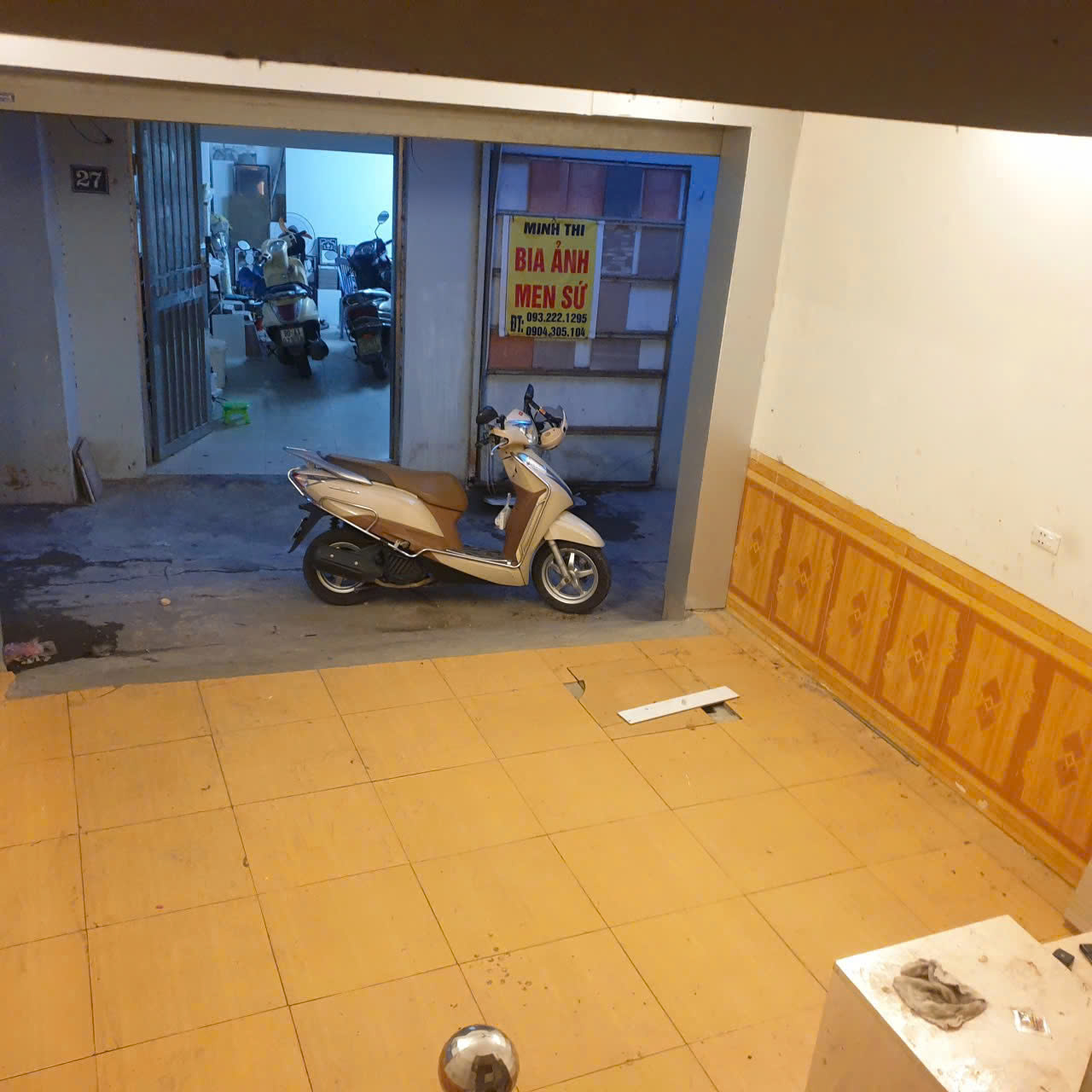 BÁN ĐẤT TẶNG NHÀ 2 TẦNG- 1 TUM TRUNG TÂM THÀNH PHỐ PHỦ LÝ - GẦN VINCOM, SACOMBANK, CHỢ, NGÃ TƯ LÊ CÔNG THANH