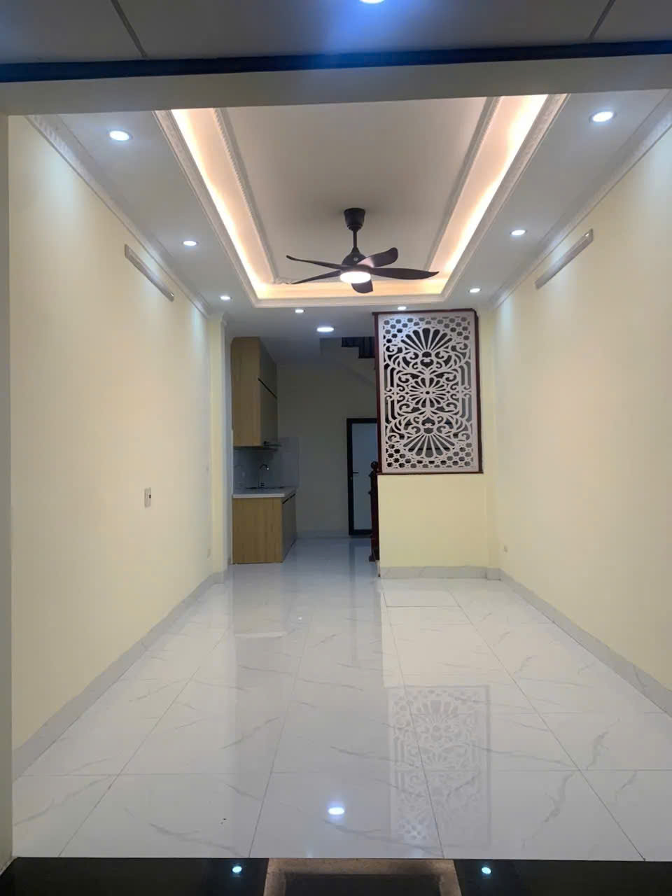 BÁN NHÀ BÁT KHỐI – 32M² x 6 TẦNG – Ô TÔ ĐỖ CỬA – 6.3 TỶ NHÀ MỚI KÍNH KOONG – 4 NGỦ KHÉP KÍN – VỊ TRÍ ĐẮC ĐỊA – TIỆN ÍCH ĐẦY ĐỦ