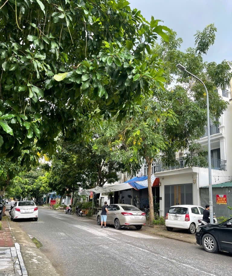 HUD Vân Canh - LK 102m2- 4 tầng, Vỉa hè KD, ô tô tránh, giá 16.85 tỷ