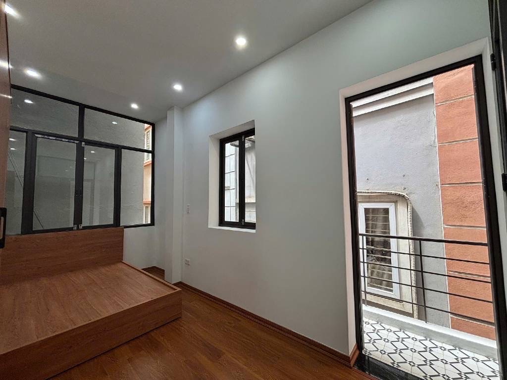 HOÀNG HOA THÁM DT 22M x5 TẦNG 6,6 TỶ LÔ GÓC,1 NHÀ RA MẶT NGÕ Ô TÔ,THOÁNG SÁNG