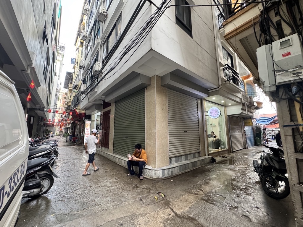 CẦU GIẤY 32M x6 TẦNG-15,5 TỶ 2 MẶT NGÕ THÔNG KINH DOANH,GẦN PHỐ,THANG MÁY