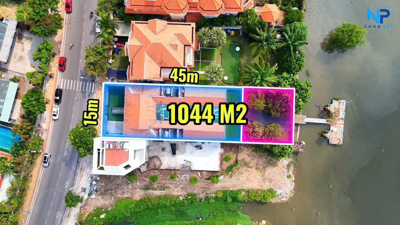 Bán Villa mặt tiền đường Nguyễn Văn Hưởng, phường Thảo Điền, Quận 2.