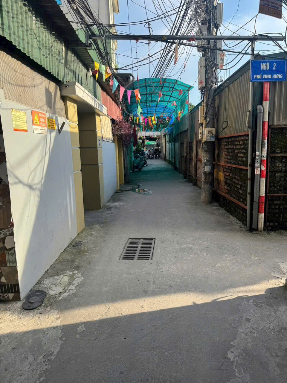 BÁN NHÀ CẤP 4 - NGÕ 313 LĨNH NAM, HOÀNG MAI, HÀ NỘI