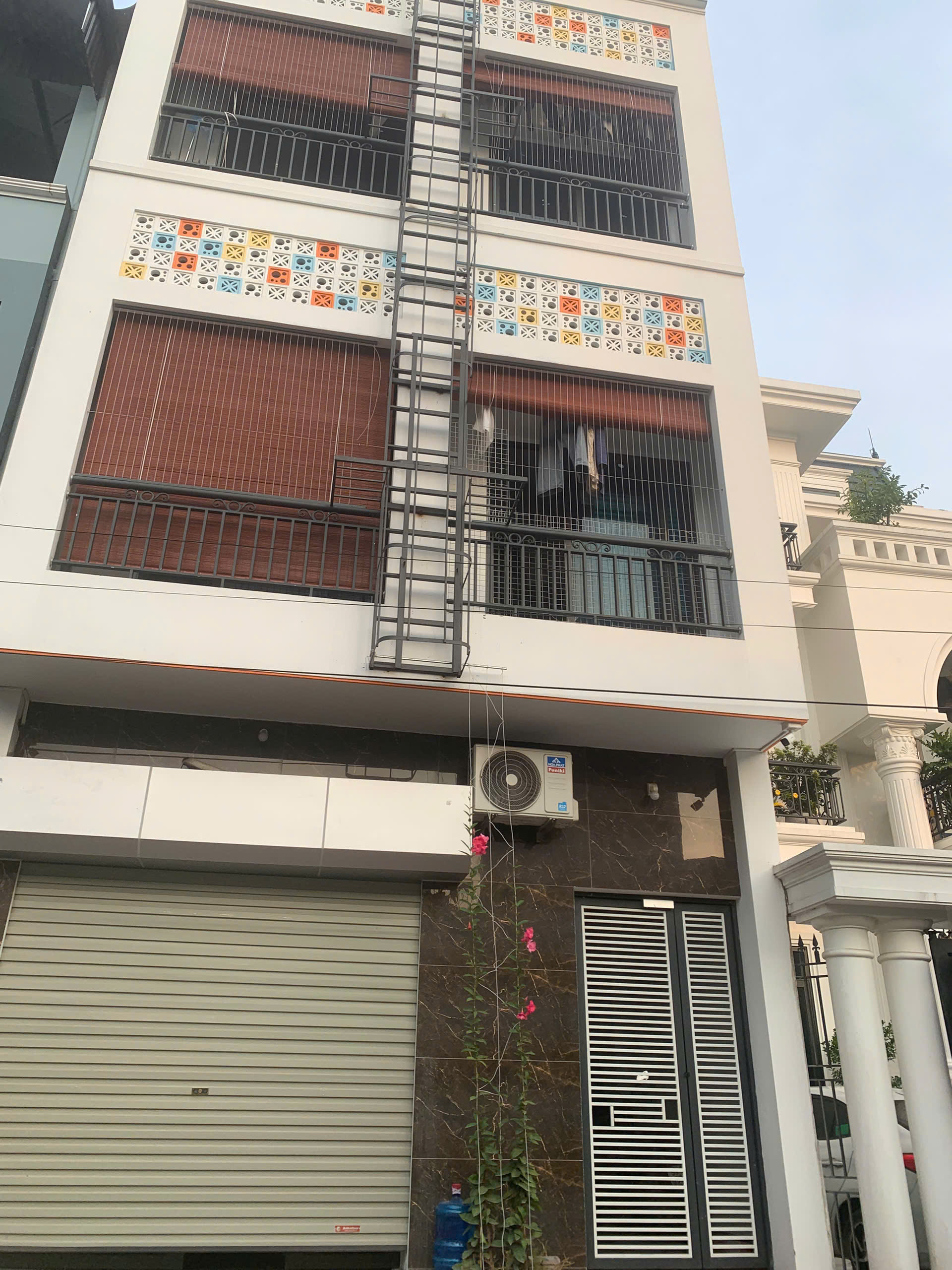 Bán nhà 3 mặt thoáng Chùa Bộc – Tôn Thất Tùng – Phạm Ngọc Thạch, trung tâm Đống Đa, gần Vincom – Đại học – Bệnh viện