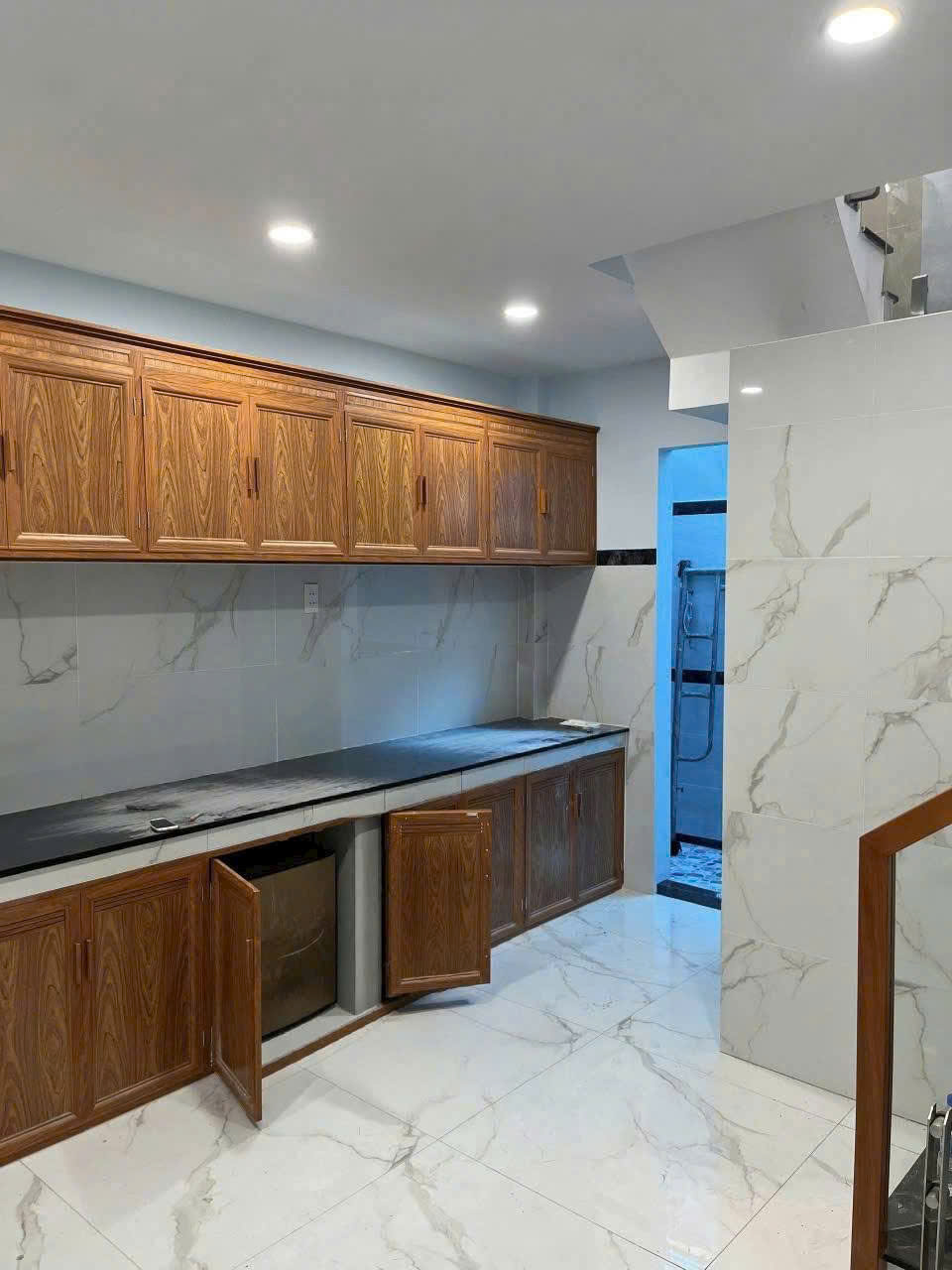 Nhà hẻm Liên Khu 4-5, Bình Hưng Hòa B dt 64m2 1 lửng 2pn 2wc giá 4,45 tỷ