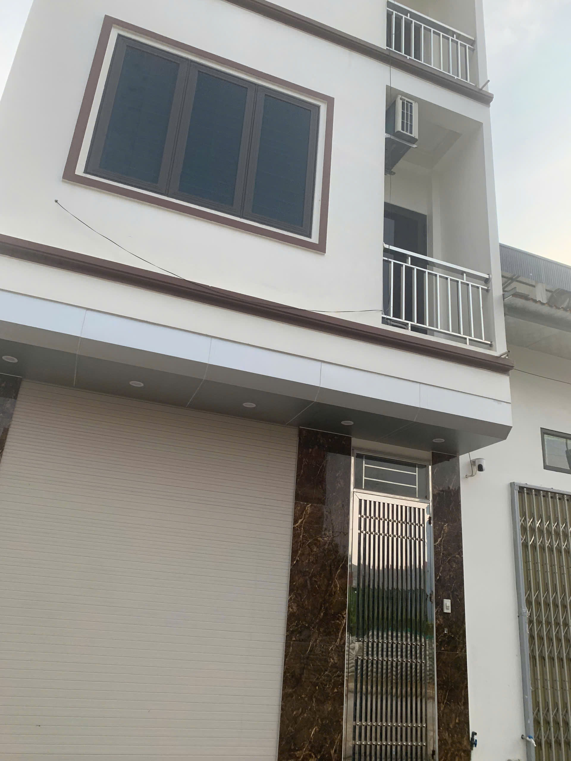 Bán nhà đẹp Lĩnh Nam – Hoàng Mai DT70Mx5 tầng - Gara ô tô – Thang máy – Gần Time City