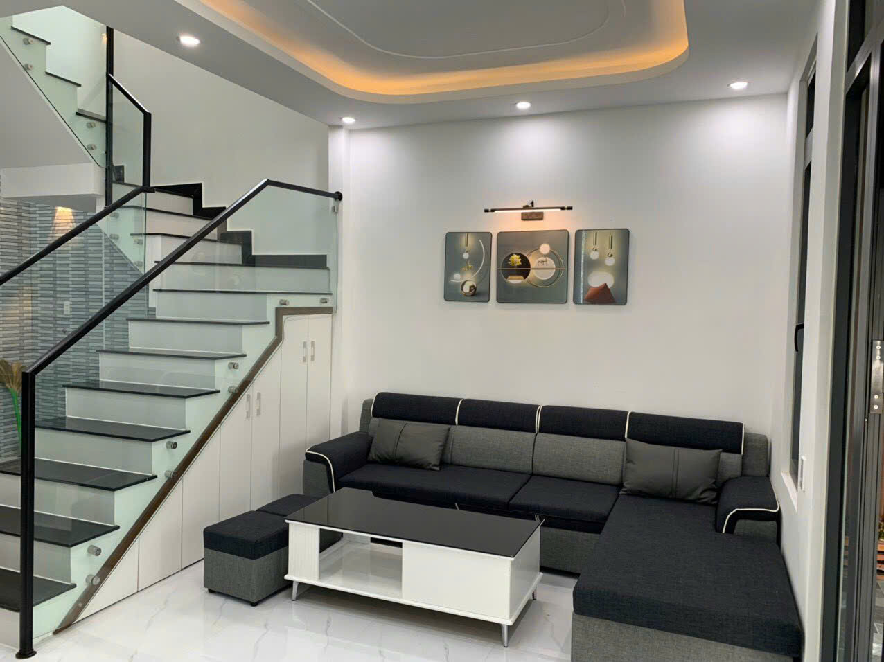 CHO THUÊ NHÀ Đường Bạch Đằng p7 Đà Lạt. - Cách đường nhựa chính chỉ 30m