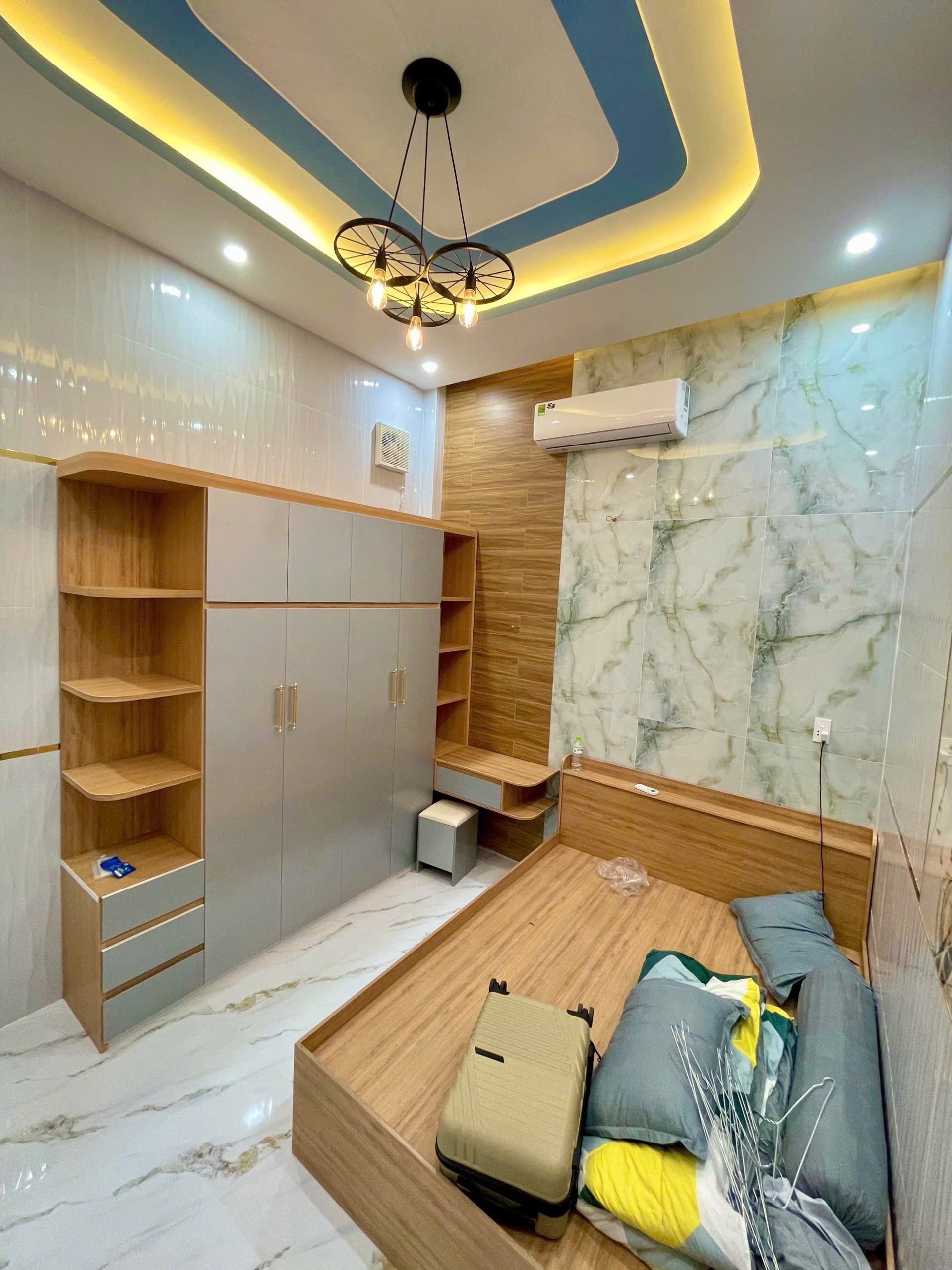 Nhà mặt đường nhựa ngay biển tầm 300m giá chỉ 3ty2