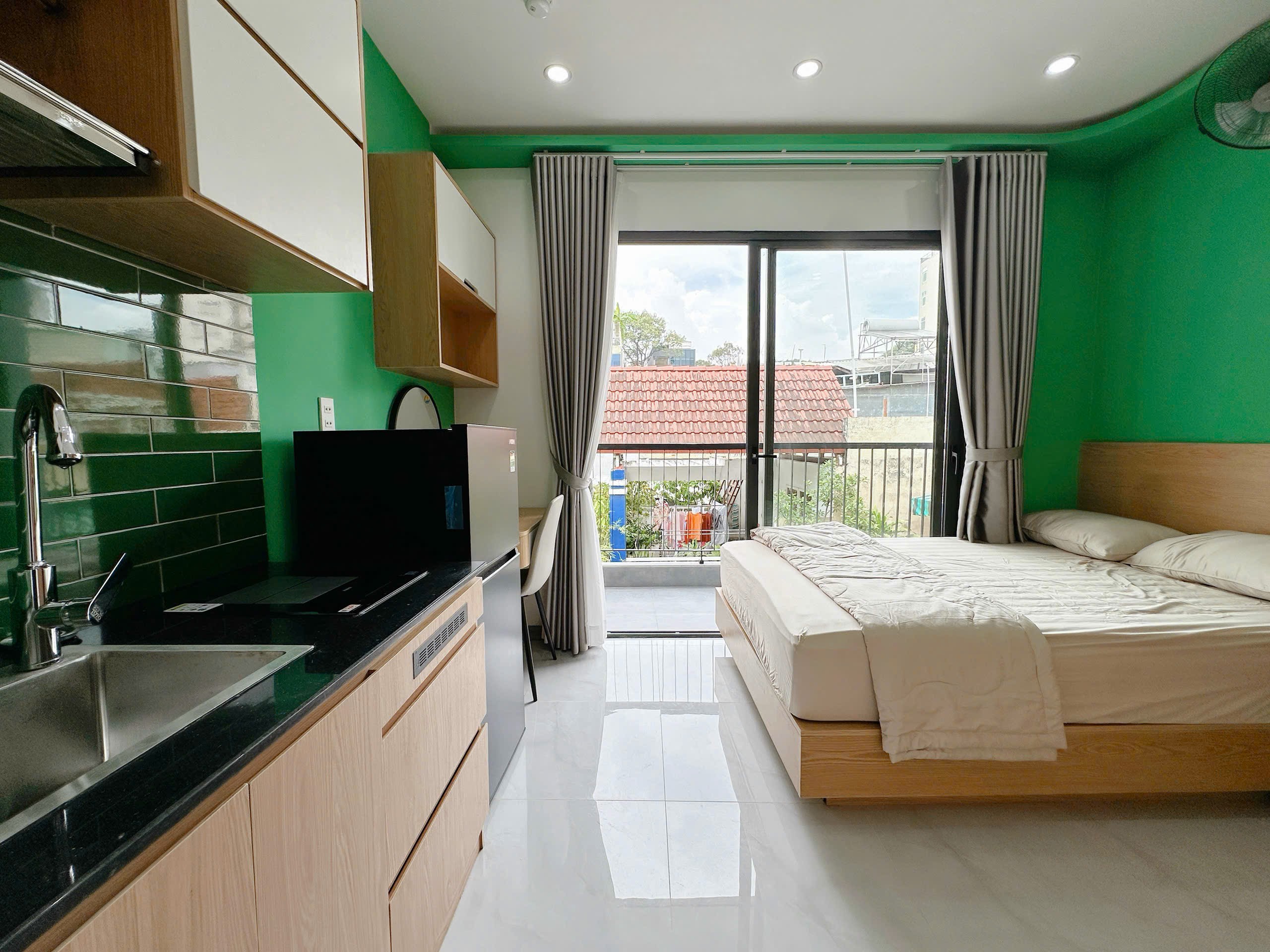 Bán nhà HXH Tôn Thất Tùng Quận 1 P.Bến Thành đang có HD thuê 1 tỷ 1 / năm giá 36.8 tỷ