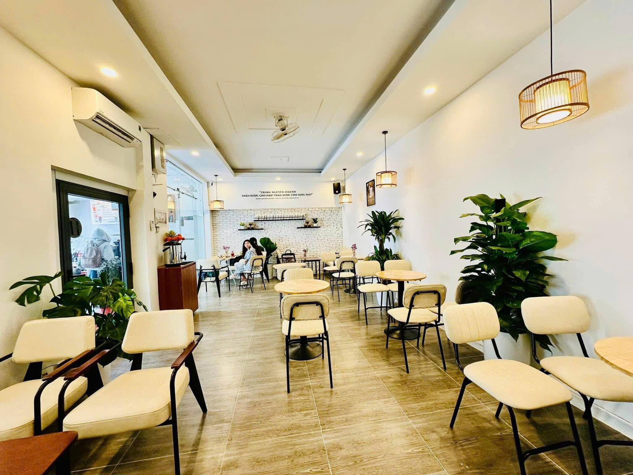MÌNH CẦN SANG NHANH MẶT BẰNG QUÁN / THƯƠNG HIỆU TRUNG NGUYÊN E COFFEE - QUẬN 9, TP. HCM