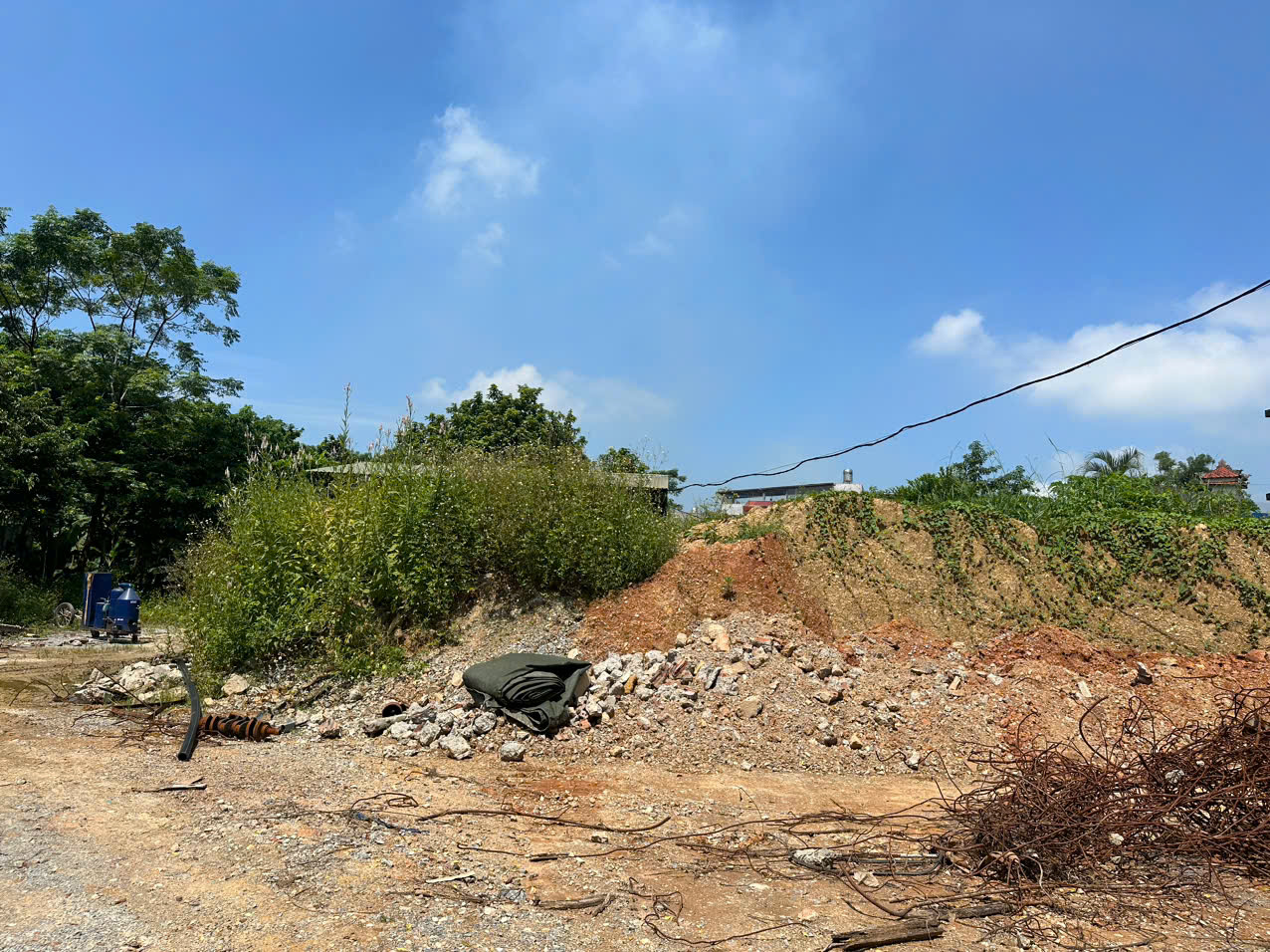 CHÍNH CHỦ CẦN BÁN GẤP 2 LÔ ĐẤT ĐẸP – 2 MẶT ĐƯỜNG TẠI THÔN TÂN HÒA, SƠN DƯƠNG, TUYÊN QUANG