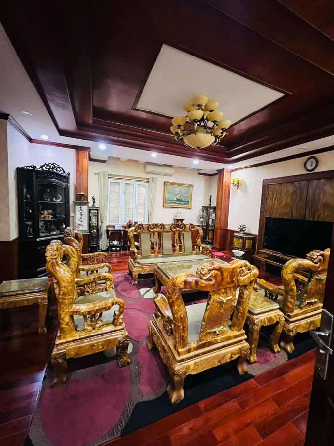 PHÂN LÔ HUỲNH THÚC KHÁNG, ĐỐNG ĐA, GARA, THANG MÁY, 73m2 x 7 Tầng, MT 8m, GIÁ 65 TỶ