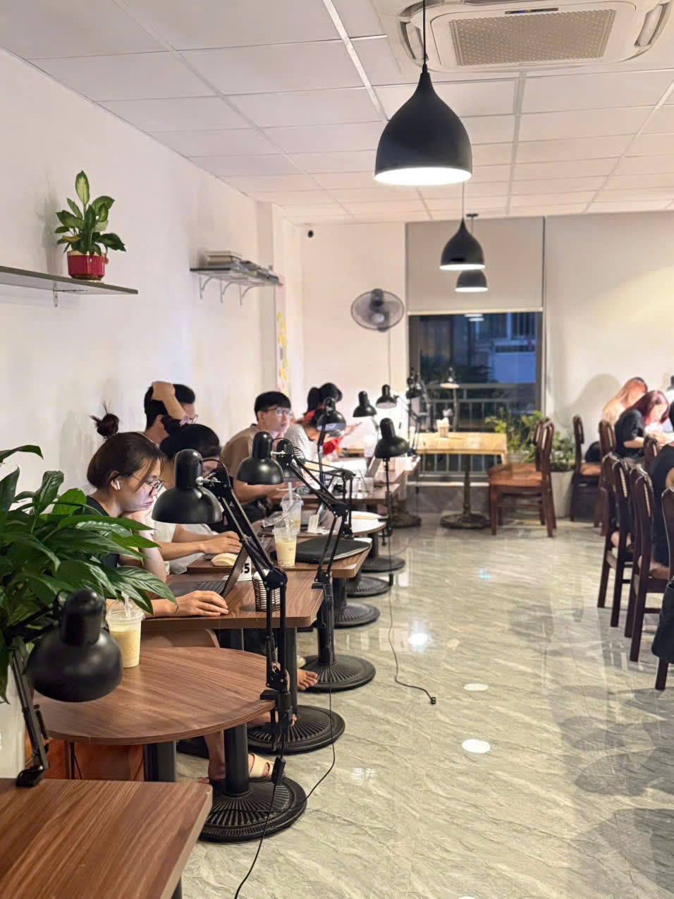 SANG NHƯỢNG QUÁN CAFE HỌC BÀI – VỊ TRÍ ĐẸP TRẦN PHÚ, HÀ ĐÔNG
