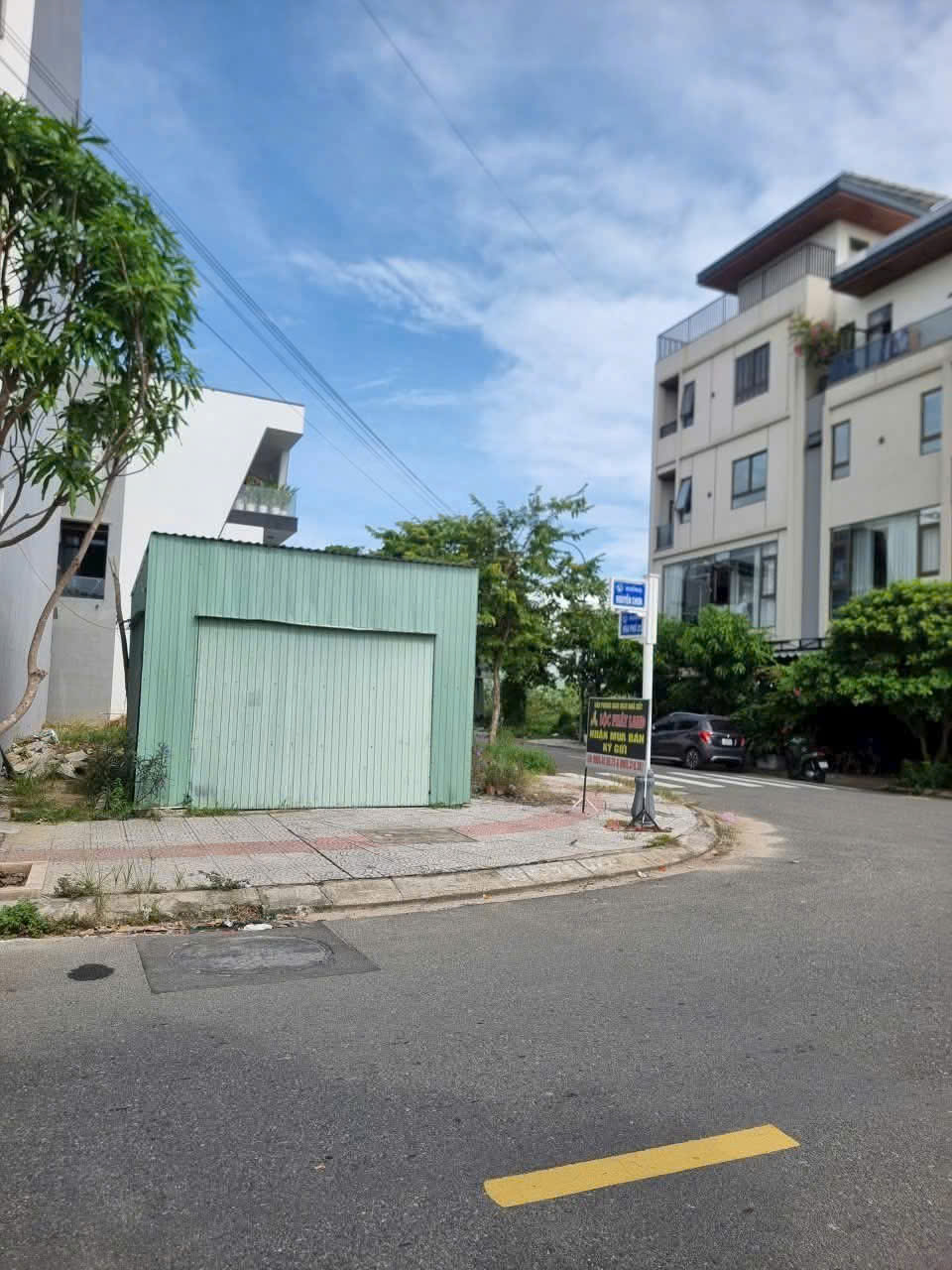 Cần Bán lô góc 2 mặt tiền đường Nguyễn Chơn và Hòa Phú 23, p Hòa Khánh, tp Đà Nẵng Diện tích đất 146 m2 ngang 7 m