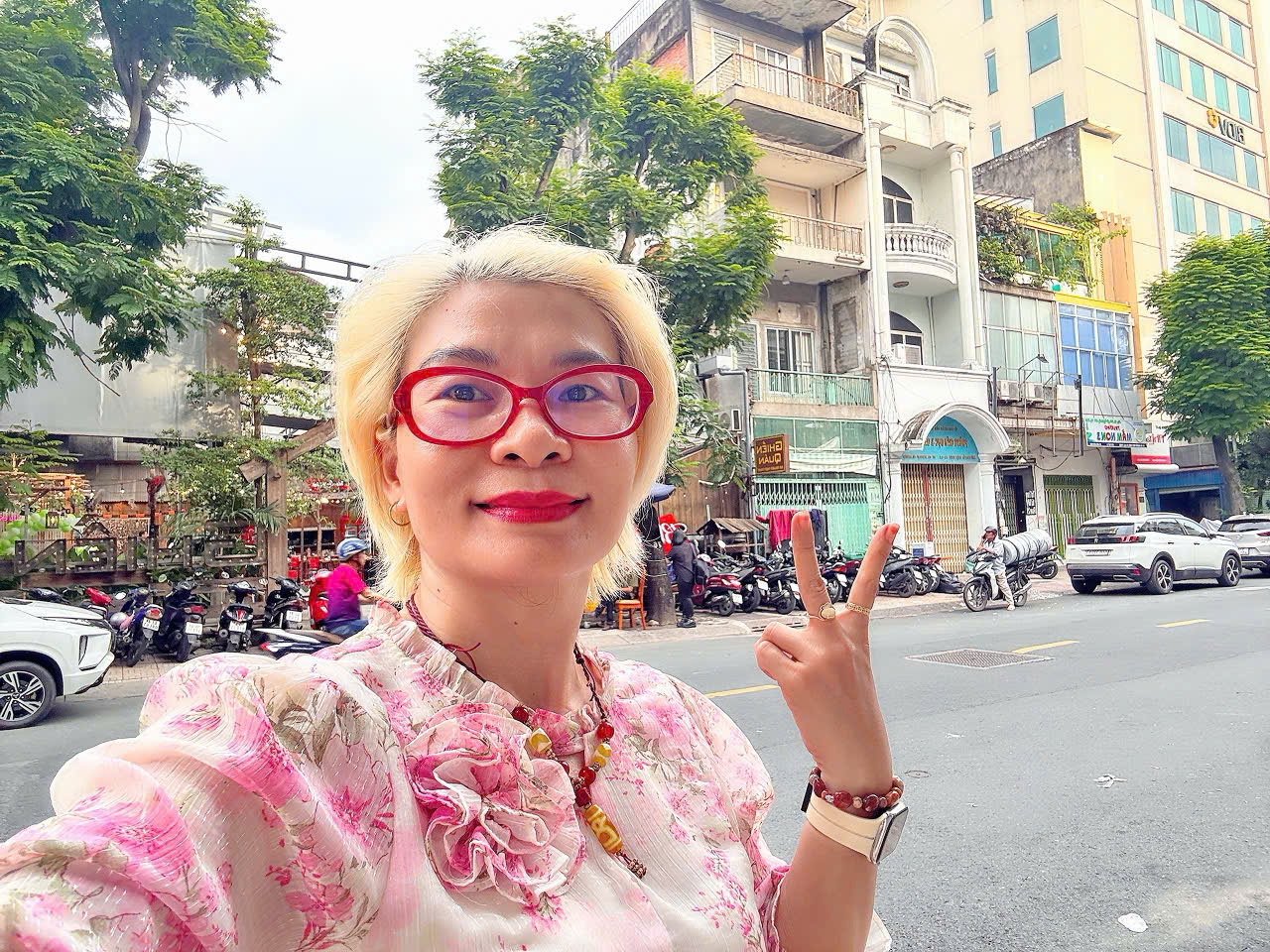 BÁN NHÀ 4 TẦNG MTKD Đ.NGUYỄN THIỆN THUẬT, QUẬN 3 - CHÍNH CHỦ XƯA - VỊ TRÍ VIP NHẤT TẠI CUNG ĐƯỜNG VÀNG