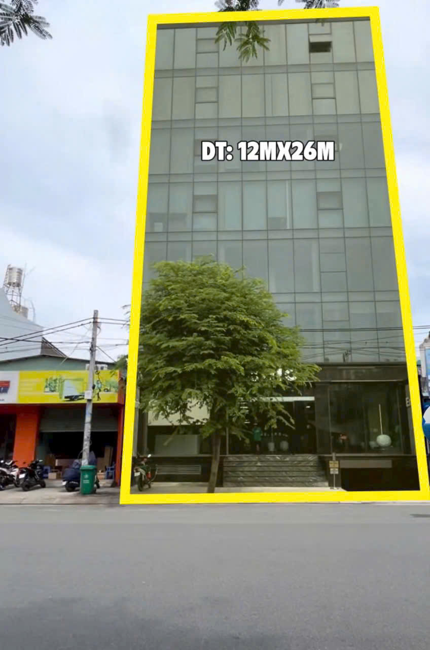 Bán nhà mặt tiền 12.5x30m giá 100 tỷ Đường Phạm Văn Bạch