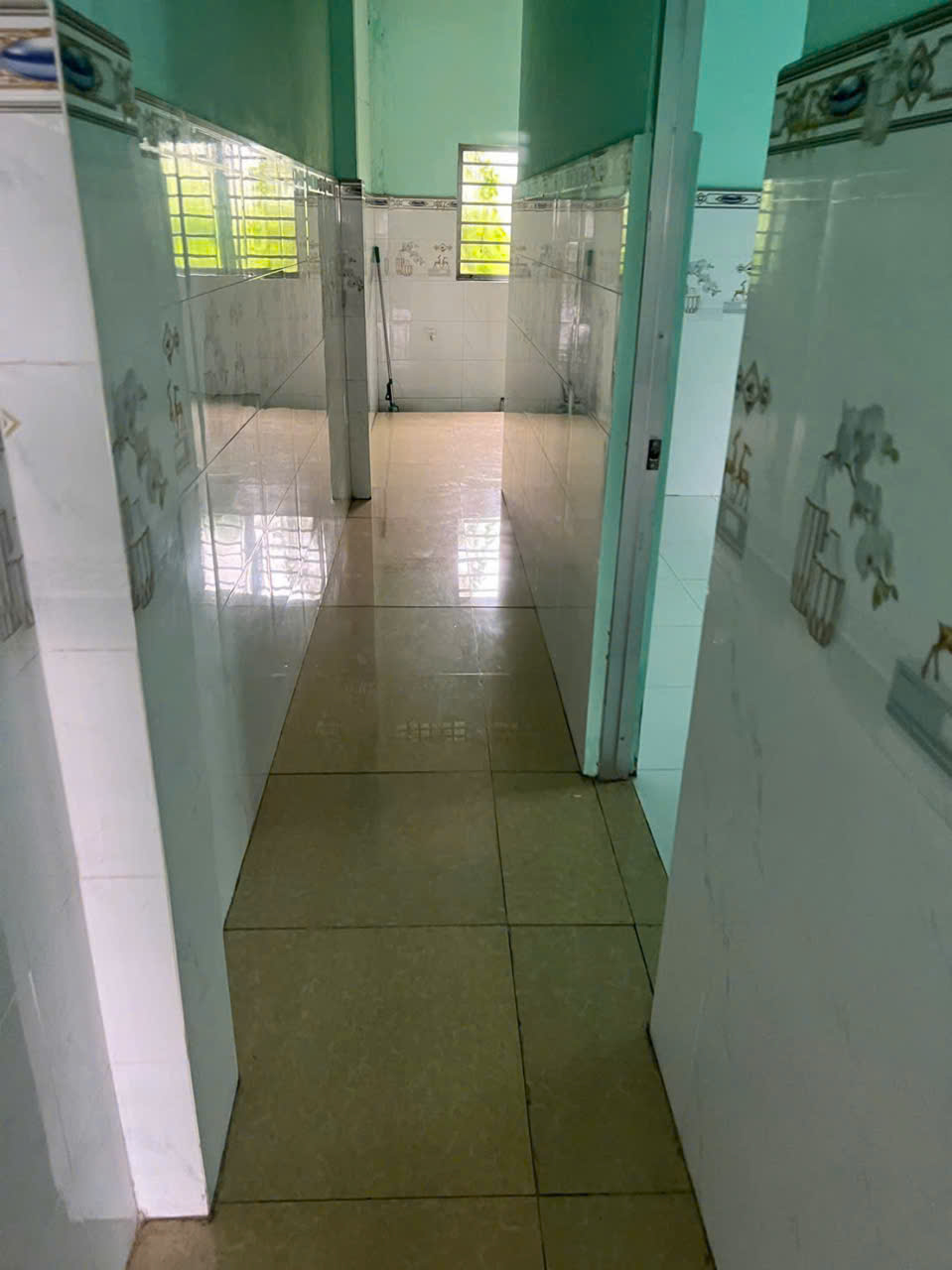 Nhà hẻm Hu Go, xã Trung An tổng dt 120m2 2pn, 1wc giá 2,1 tỷ