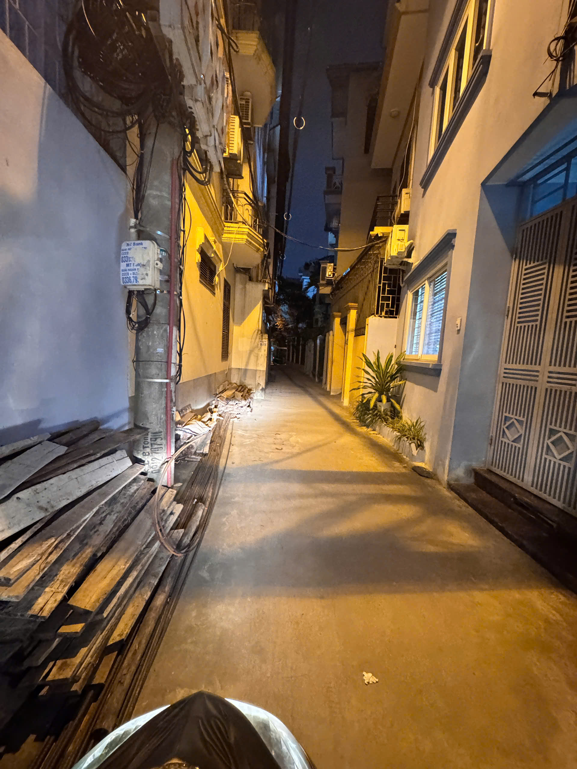 Nhỉnh 2t căn CCMN có sổ đỏ riêng vài bước chân ra Công Viên Cầu Giấy, có thể thế chấp vay bank, 2 ngủ x40m2.