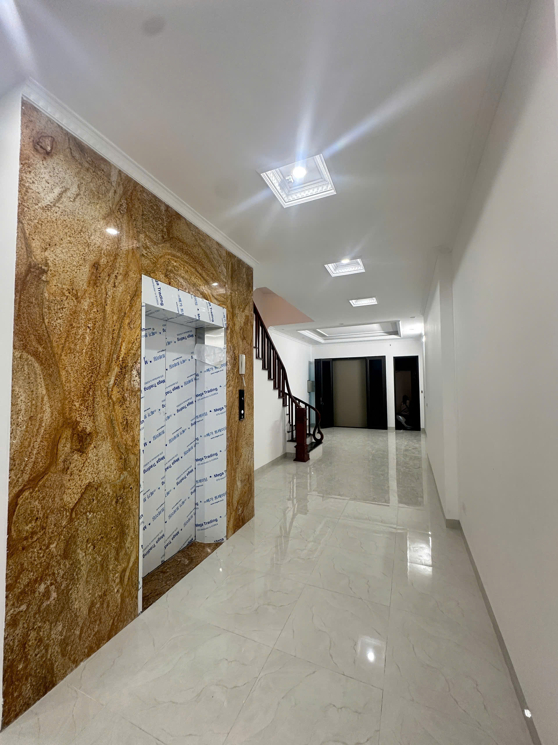 HIẾM HIẾM HIẾM!!! Bán nhà Vĩnh Ninh Vĩnh Quỳnh Thanh Trì – Nhà mới 5 tầng thang máy, ô tô đỗ cửa, 66m² chỉ 8.5 tỷ