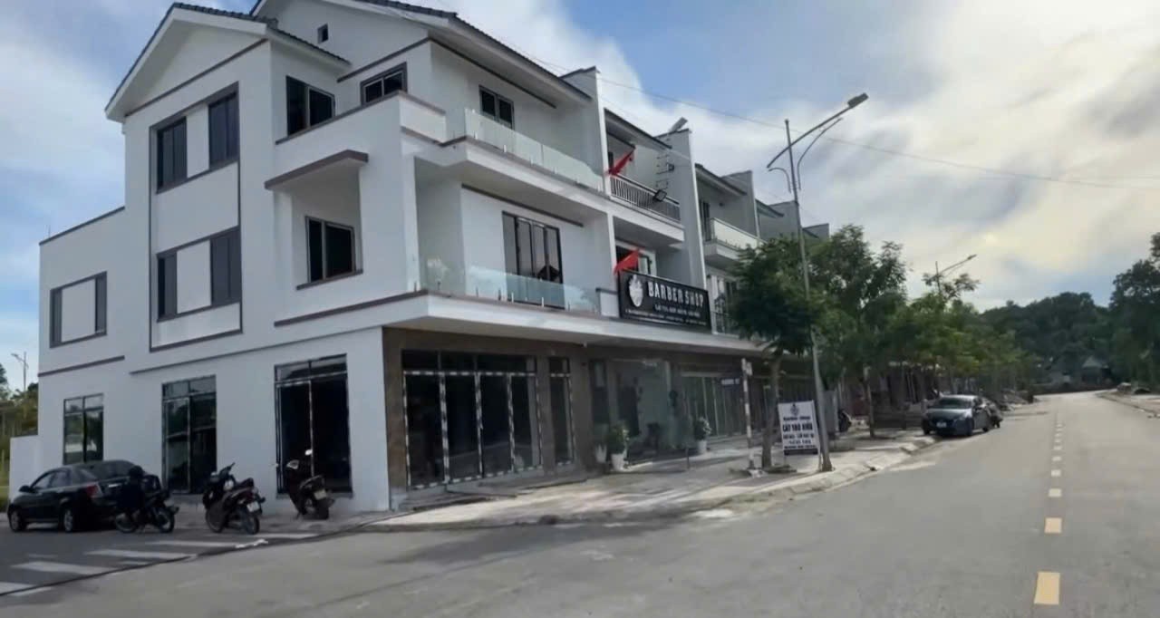 CHÍNH CHỦ CẦN BÁN GẤP 4 CĂN BIỆT THỰ TẠI Khu đô thị Nam phố châu, TT phố Châu, hương sơn, HÀ tĩnh