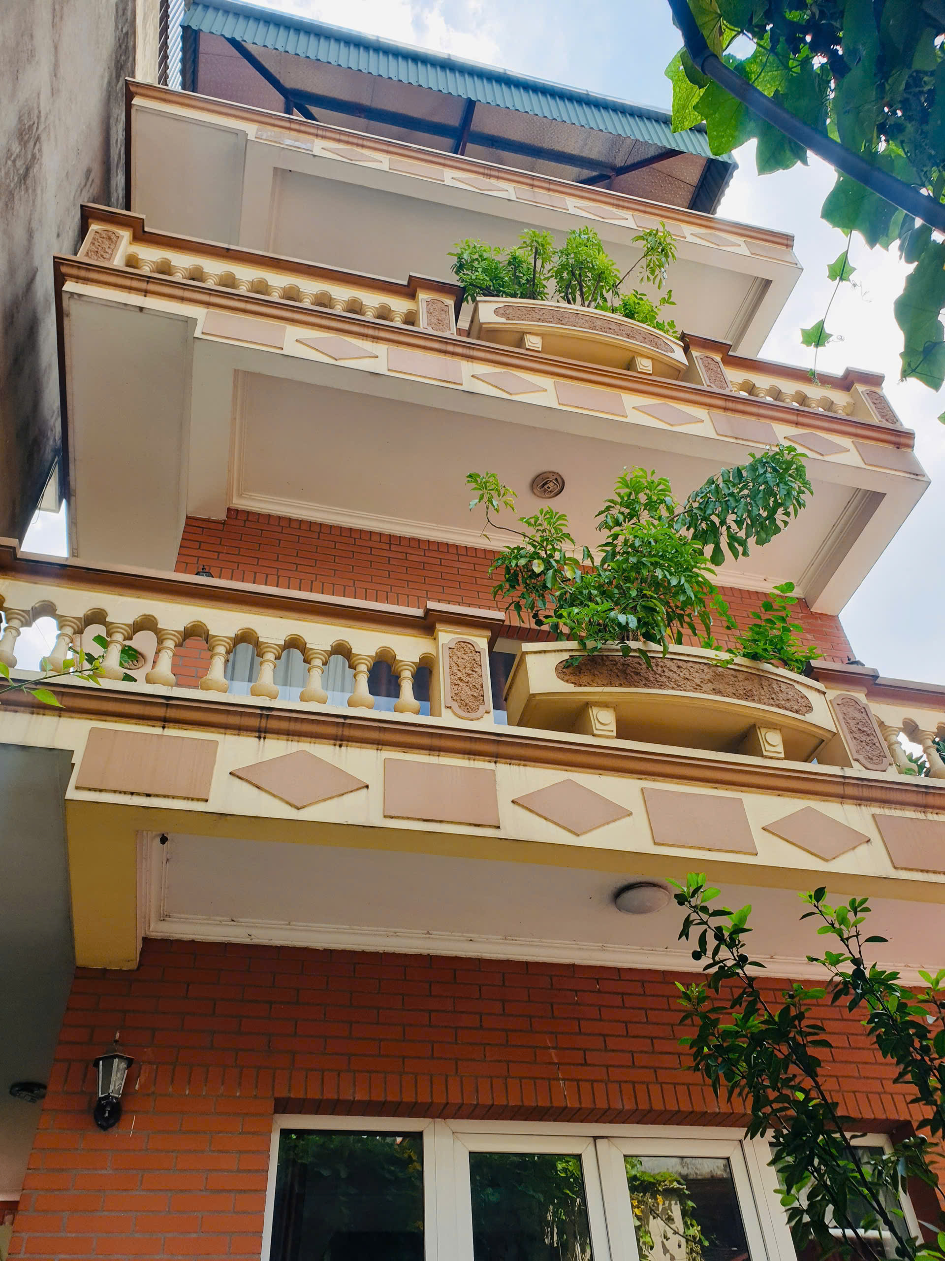 BÁN NHÀ MẶT PHỐ TẠI GIA LÂM – HÀ NỘI